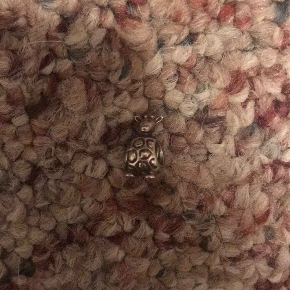 Giraffe pandora charm
